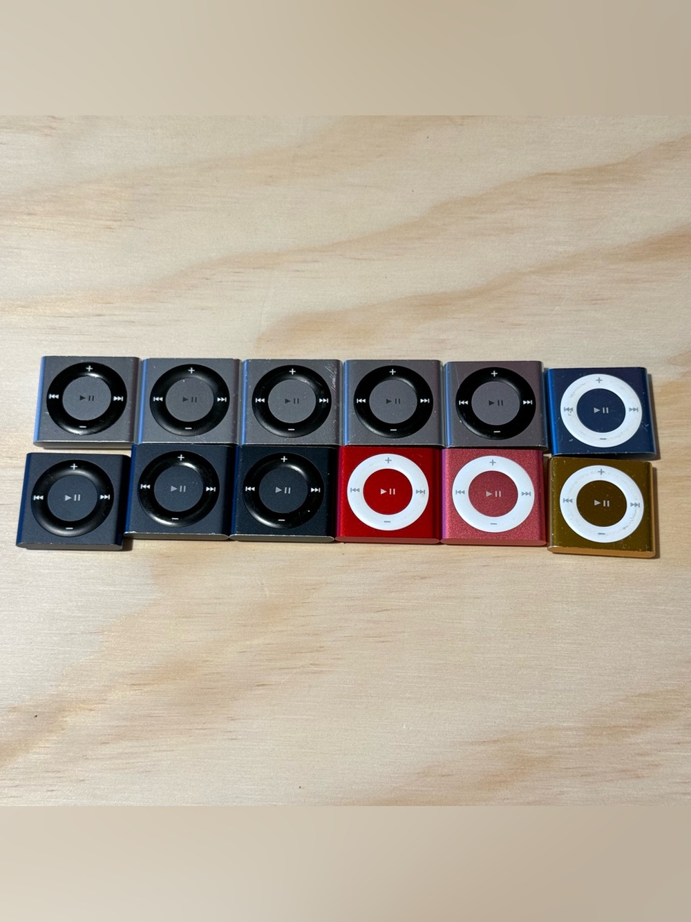 Lot Of 12 iPod Shuffle 4thGen No-Charger Model:1337 “UNTESTED”Read Info Below!!